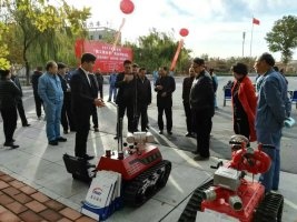 排煙機器人，滅火機器人亮相北京市全市應急救援演練
