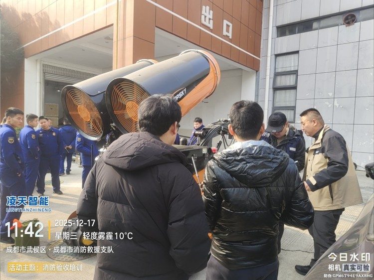 雙管排煙破除機器人驗收1.jpg